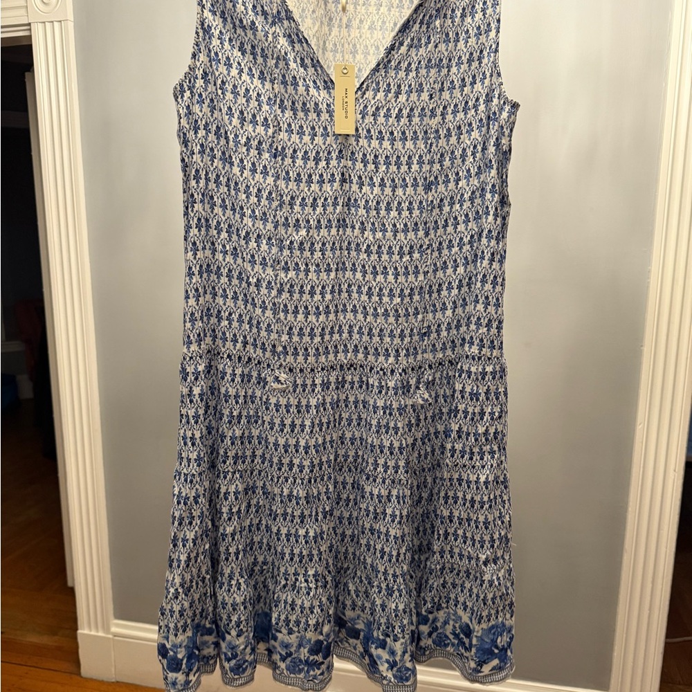 NWT Max Studio Blue and White Patterned Midi Dress